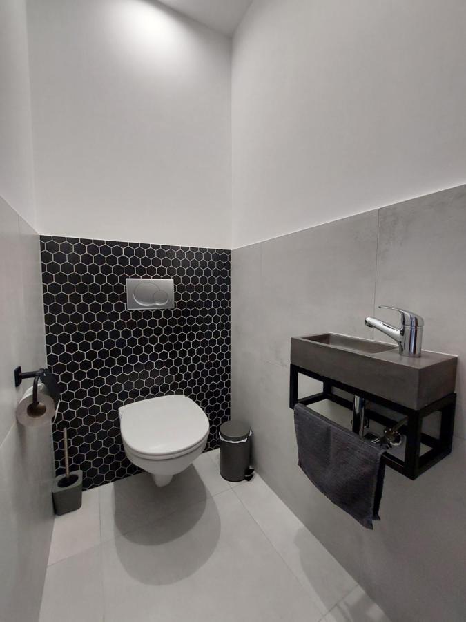 Utulny Apartman V Bratislava 4 Exterior photo