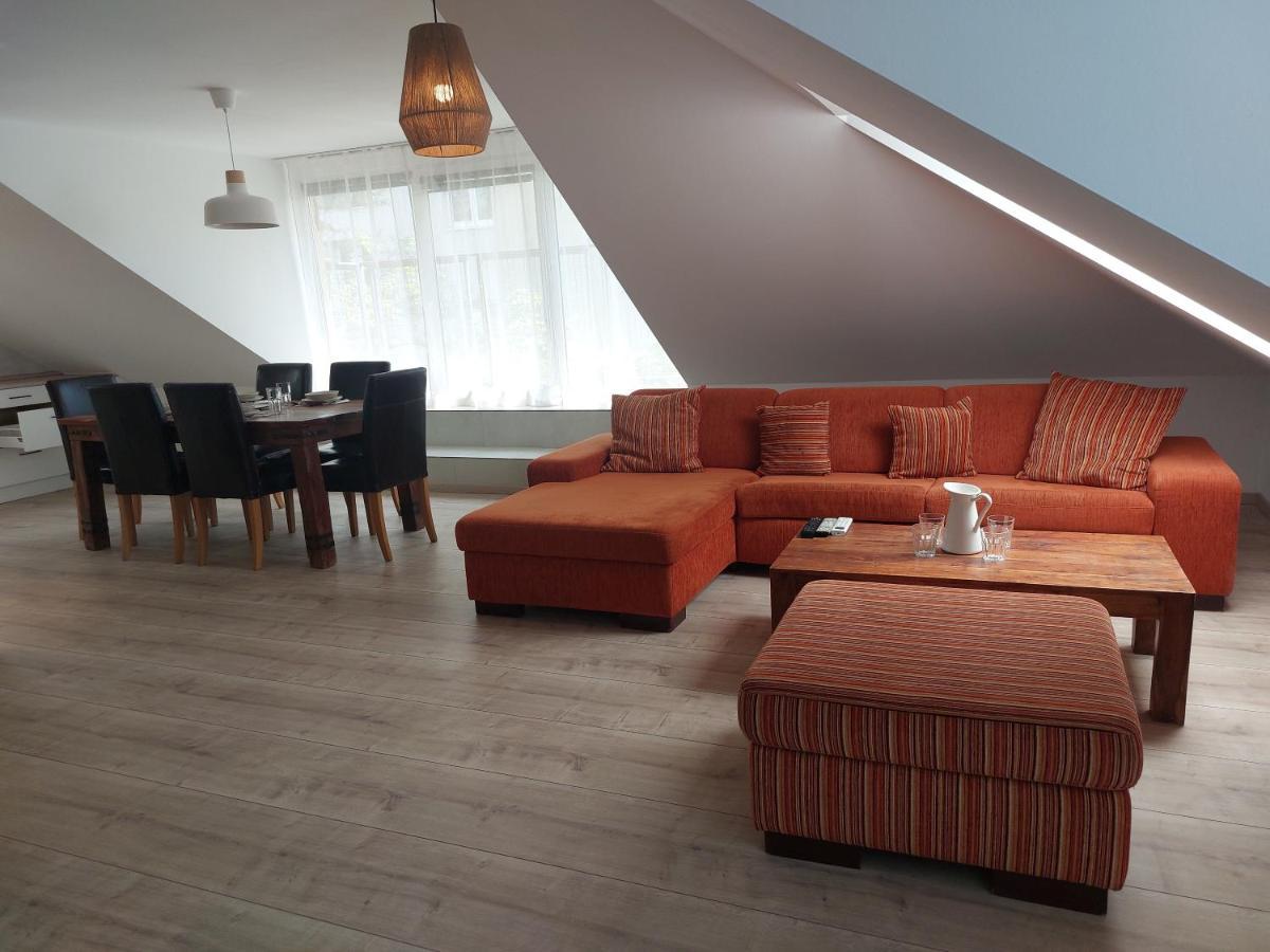 Utulny Apartman V Bratislava 4 Exterior photo